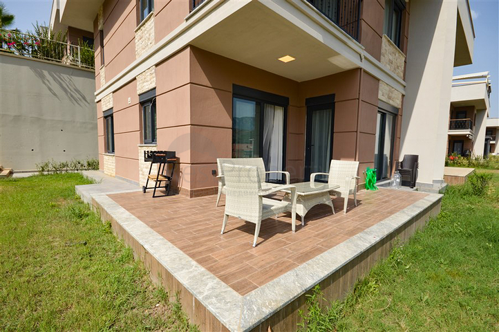 فيلا حديثة وجديدة 3 + 1 في منطقة كارجيجاك