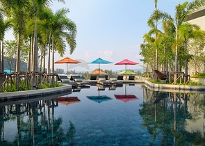 مجمع سكني من نوع الفندق بالقرب من شاطئ سورين