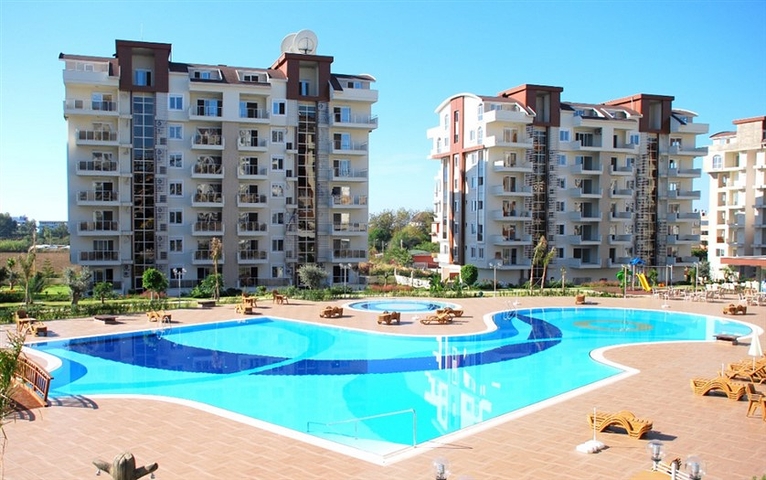 دوبلكس واسعة ضمن مجمع سكني مميز في افسلار /  الانيا 