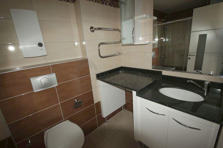 دوبلكس واسعة ضمن مجمع سكني مميز في افسلار /  الانيا 