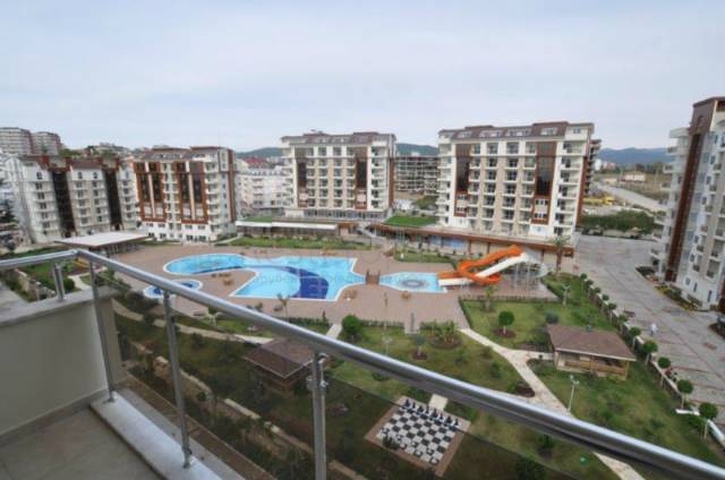 دوبلكس واسعة ضمن مجمع سكني مميز في افسلار /  الانيا 