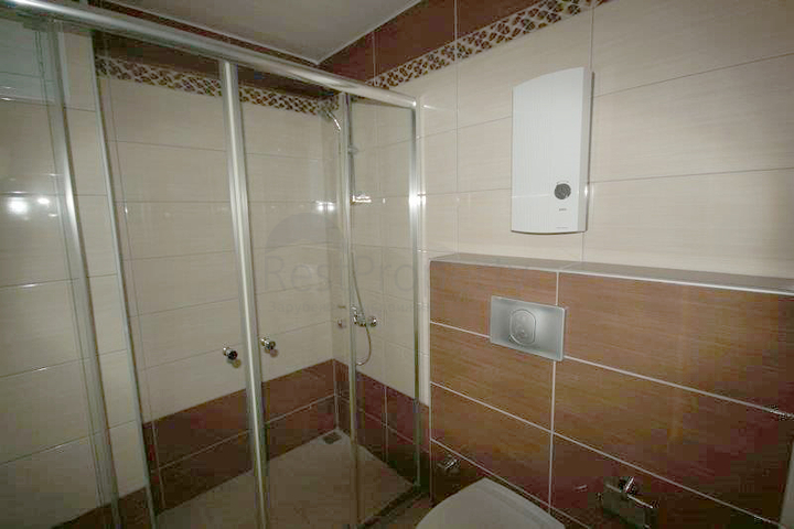 دوبلكس واسعة ضمن مجمع سكني مميز في افسلار /  الانيا 