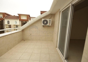 دوبلكس واسعة ضمن مجمع سكني مميز في افسلار /  الانيا 