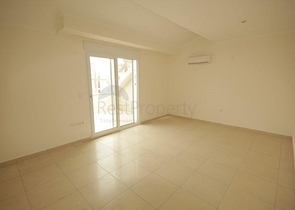 دوبلكس واسعة ضمن مجمع سكني مميز في افسلار /  الانيا 