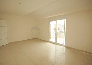 دوبلكس واسعة ضمن مجمع سكني مميز في افسلار /  الانيا 