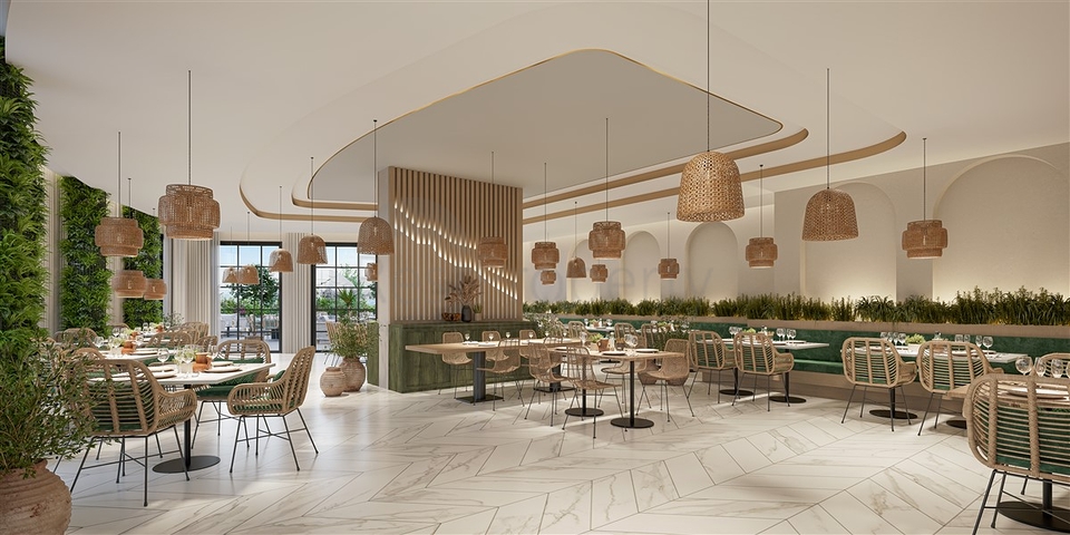 المجمع في المرحلة النهائية من البناء ، على بعد 150 متر من البحر