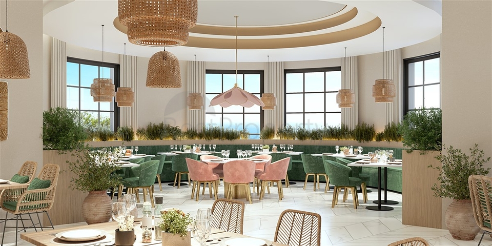 المجمع في المرحلة النهائية من البناء ، على بعد 150 متر من البحر