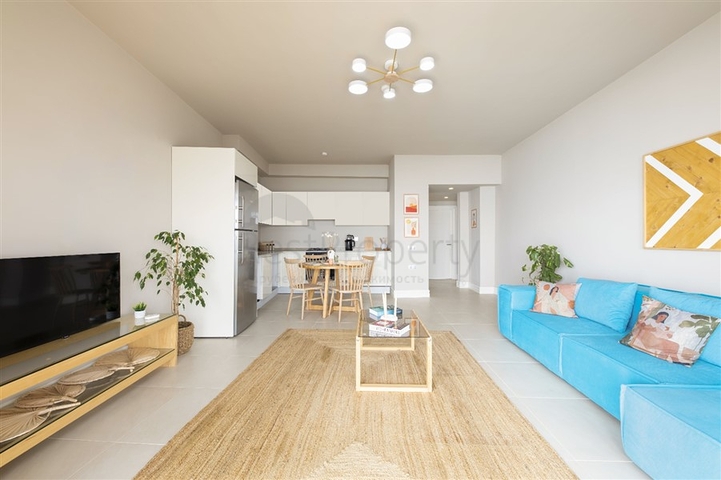 مجمع سكني جاهز على الساحل الأول في إردملي