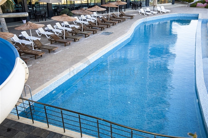 مجمع سكني جاهز على الساحل الأول في إردملي