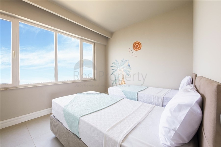 مجمع سكني جاهز على الساحل الأول في إردملي