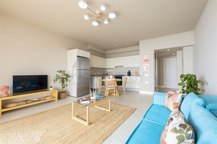 مجمع سكني جاهز على الساحل الأول في إردملي