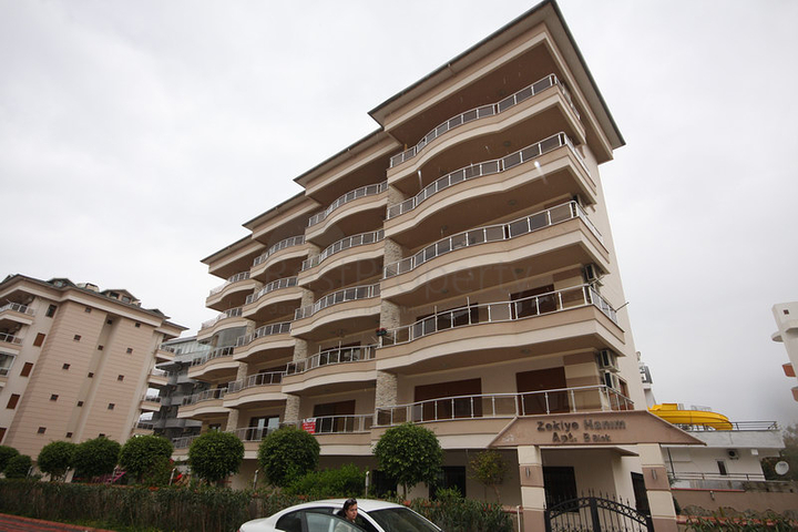 دوبلكس باطلالة بحرية في اوبا / الانيا 