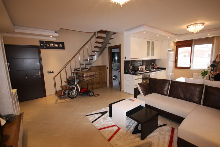 دوبلكس باطلالة بحرية في اوبا / الانيا 