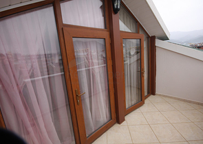 دوبلكس باطلالة بحرية في اوبا / الانيا 