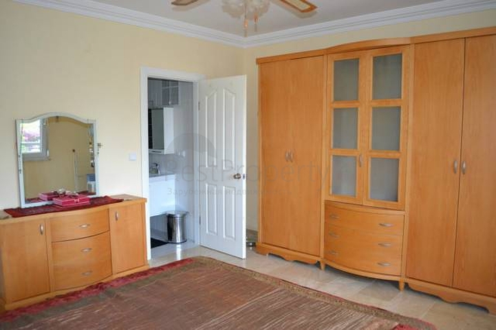 شقة مفروشة في مجمع جيد في محمودلار للإيجار