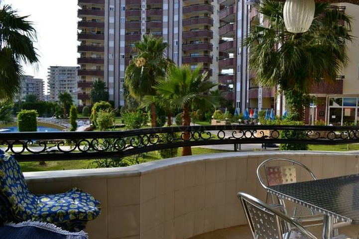 شقة مفروشة في مجمع جيد في محمودلار للإيجار