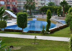 شقة مفروشة في مجمع جيد في محمودلار للإيجار