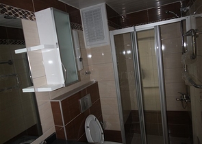 غرفتين وصالة ضمن مجمع فاخر في منطقة افسلار / الانيا 