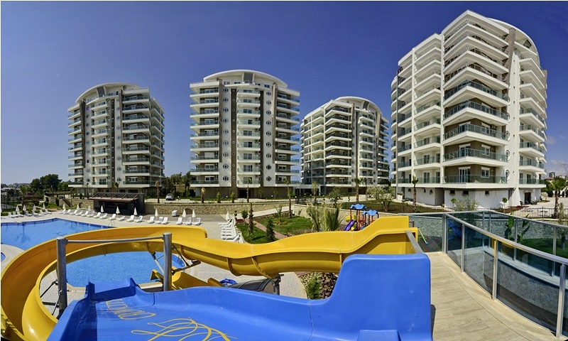 شقق للبيع ضمن مجمع خمس نجوم في افسلار 