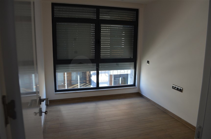 اضخم مجمع فلل على شاطئ البحر المتوسط - الانيا 