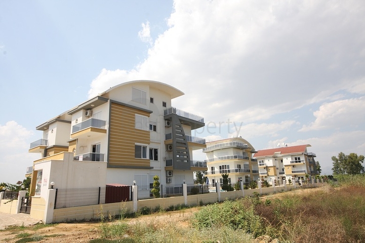 شقق في مجمع جديد في بيليك