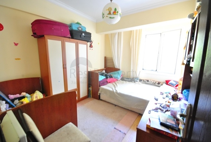 شقة 2 + 1 مع مدخل إلى الحديقة في وسط كيمير