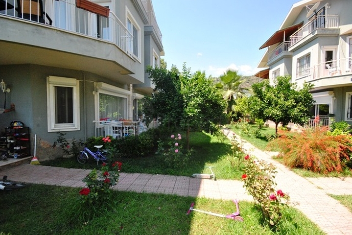 شقة 2 + 1 مع مدخل إلى الحديقة في وسط كيمير