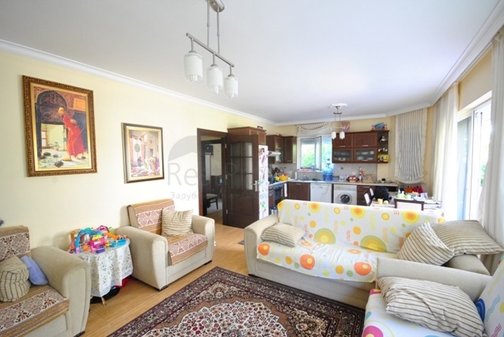 شقة 2 + 1 مع مدخل إلى الحديقة في وسط كيمير