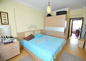 شقة 2 + 1 مع مدخل إلى الحديقة في وسط كيمير