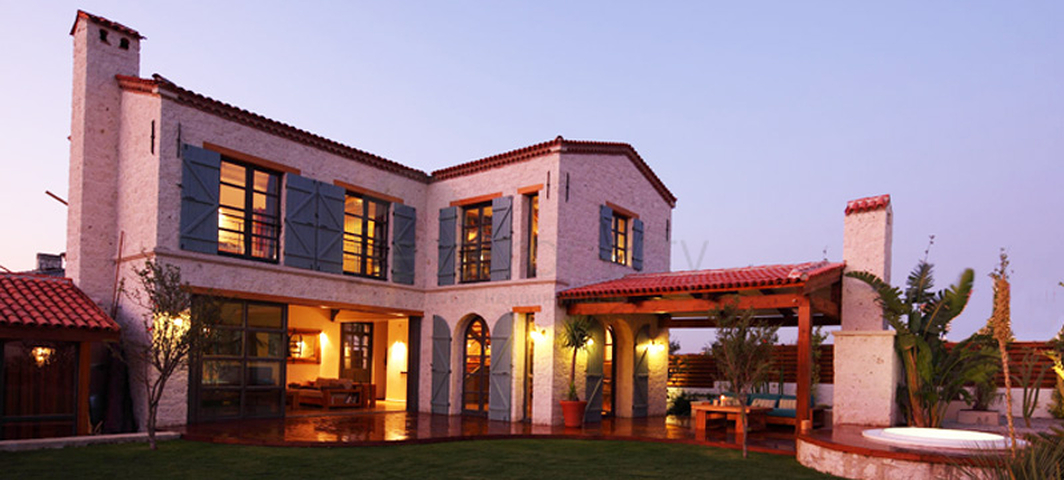 فيلا مع قطعة أرض كبيرة مع حديقة خضراء في الاشاتي