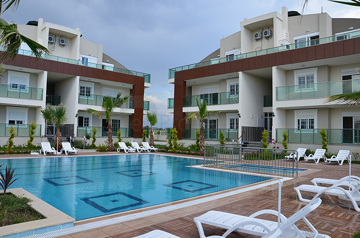 شقق في مجمع صغير قيد الإنشاء في سيدا