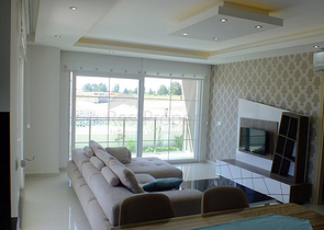 شقق في مجمع صغير قيد الإنشاء في سيدا