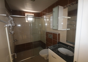 شقة في أحد المجمعات السكنية في منطقة أفسلار – ألانيا