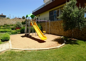 شقة في أحد المجمعات السكنية في منطقة أفسلار – ألانيا