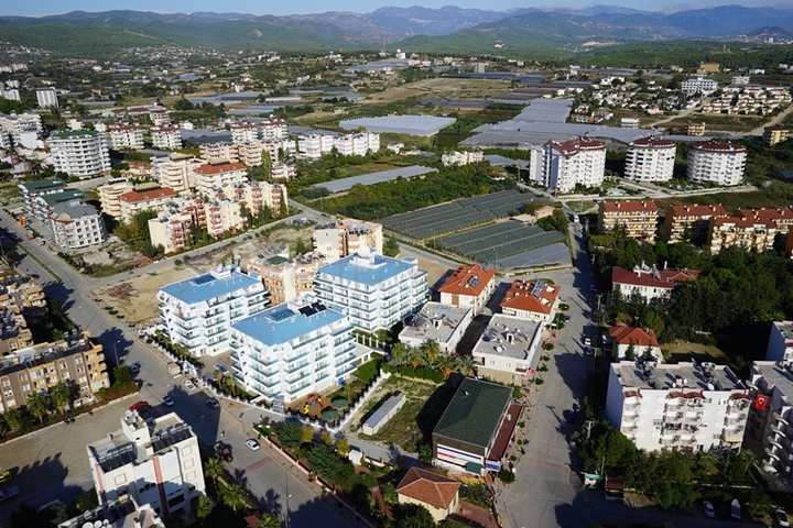 شقق عائلية ضمن مجمع سكني قريب من البحر في افسلار / الانيا 