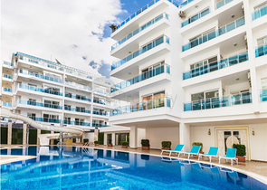 شقق عائلية ضمن مجمع سكني قريب من البحر في افسلار / الانيا 