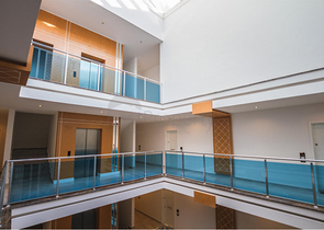 شقق عائلية ضمن مجمع سكني قريب من البحر في افسلار / الانيا 