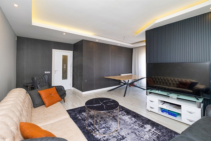 شقة دوبلكس 4 + 1 في حي كيزيلاريك-أنطاليا 