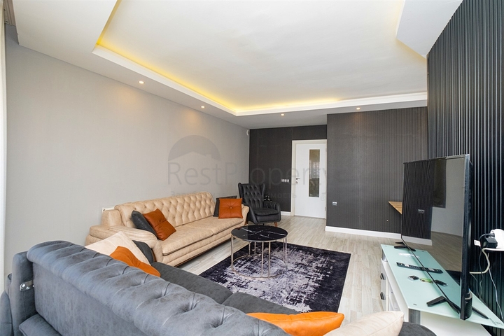 شقة دوبلكس 4 + 1 في حي كيزيلاريك-أنطاليا 