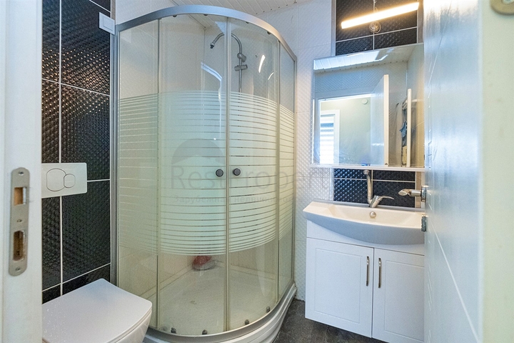 شقة دوبلكس 4 + 1 في حي كيزيلاريك-أنطاليا 