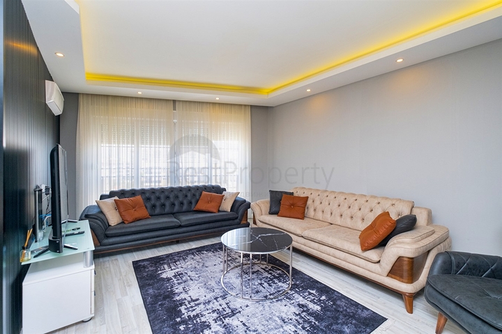 شقة دوبلكس 4 + 1 في حي كيزيلاريك-أنطاليا 