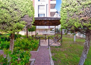 شقة دوبلكس 5 + 1 في منطقة ميدانكافاجي - أنطاليا 