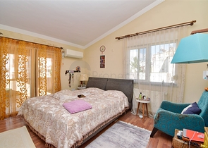 شقة دوبلكس 5 + 1 في منطقة ميدانكافاجي - أنطاليا 