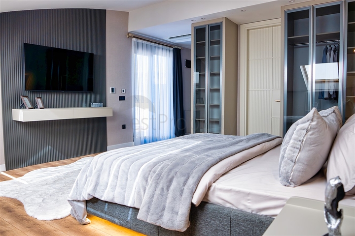 فلل 4 + 1 في دوشيميالتي-منطقة أنطاليا 