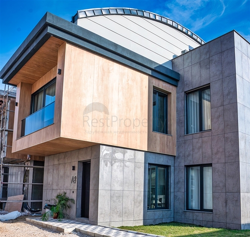 فلل 4 + 1 في دوشيميالتي-منطقة أنطاليا 