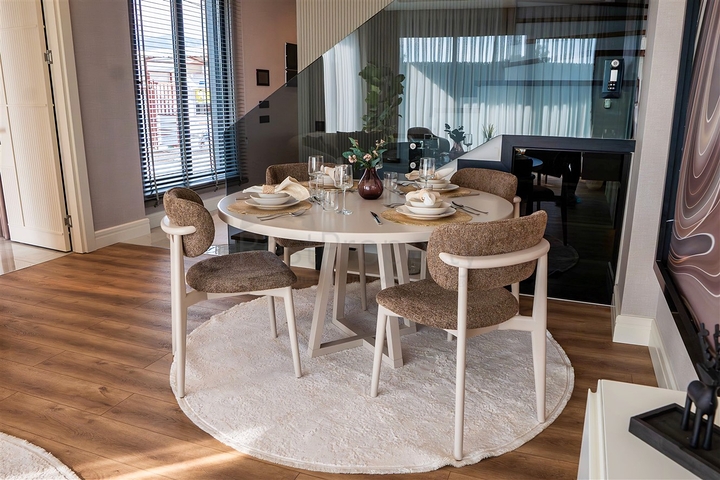 فلل 4 + 1 في دوشيميالتي-منطقة أنطاليا 