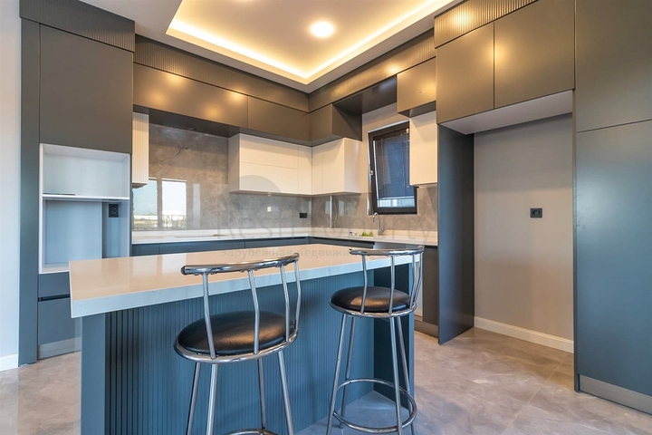 فلل 5 + 1 في منطقة دوشيميالتي-أنطاليا