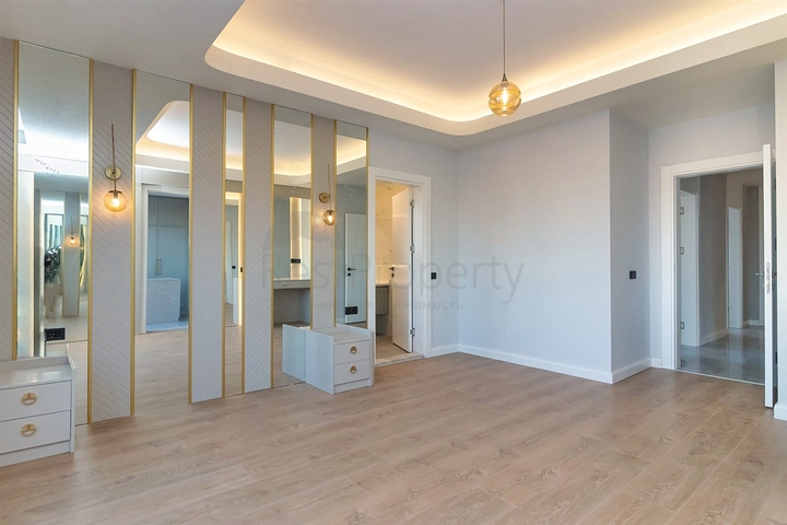 فلل 5 + 1 في منطقة دوشيميالتي-أنطاليا