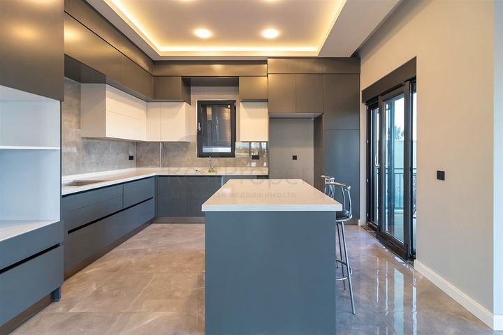 فلل 5 + 1 في منطقة دوشيميالتي-أنطاليا