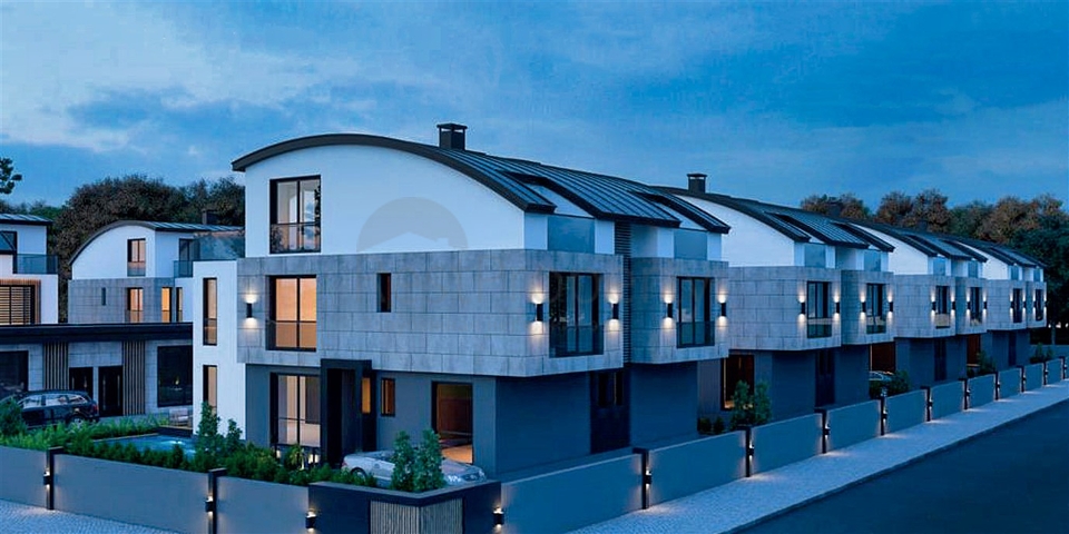 فيلا 5+1 في منطقة سايد انطاليا 